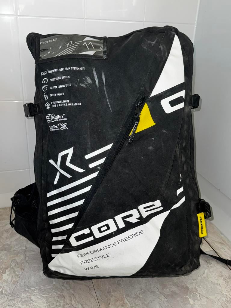 Core XR6 11m + Mystic harnas + accessoires, Kitesurf-set, Geen board, Zo goed als nieuw, 11 m²