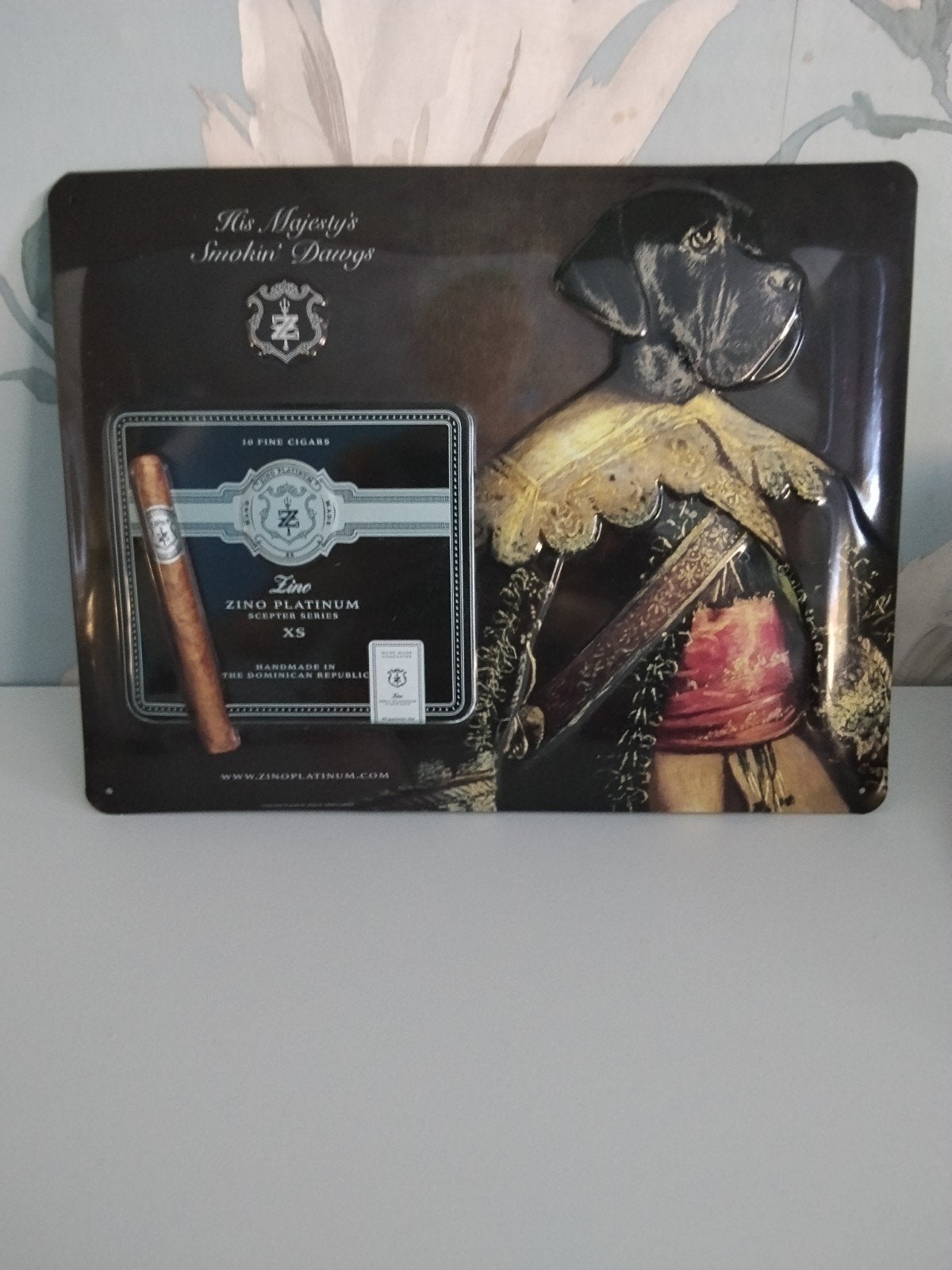 Uniek Zino Platinum Reclamebord: His Majesty's Smoking Dawgs, Ophalen of Verzenden, Zo goed als nieuw, Reclamebord