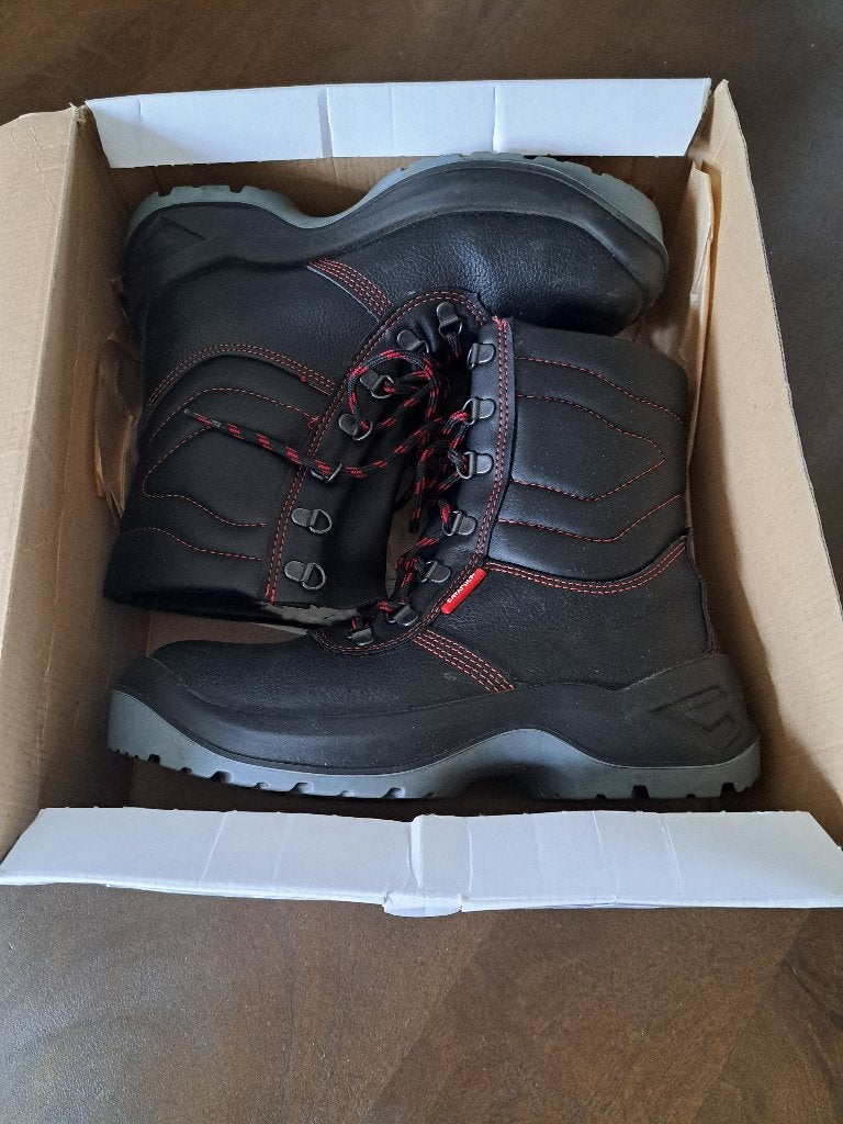 Nieuw in doos: Safety boots koelruimte/vrieshuis, maat 37., Ophalen of Verzenden, Nieuw