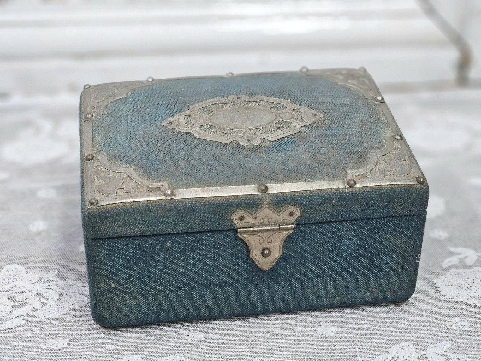 Blauw velours doosje kistje sieradendoos, Ophalen of Verzenden