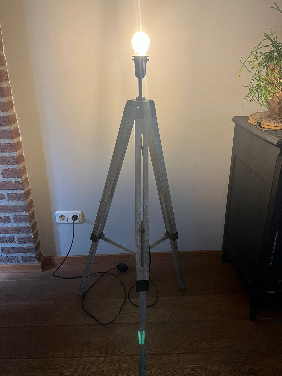 Staande lamp zonder kap - Houten driepoot design, Ophalen, Gebruikt, E27 (groot), 150 tot 200 cm