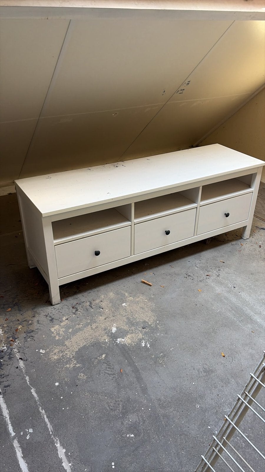 IKEA HEMNES TV-meubel wit met 3 lades, Huis en Inrichting, Kasten | Televisiemeubels, Ophalen, Gebruikt, 100 tot 150 cm, Minder dan 100 cm