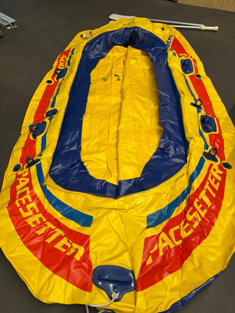 Intex Pacesetter 400 opblaasboot met peddels, Watersport en Boten, Kano's, Ophalen, Gebruikt