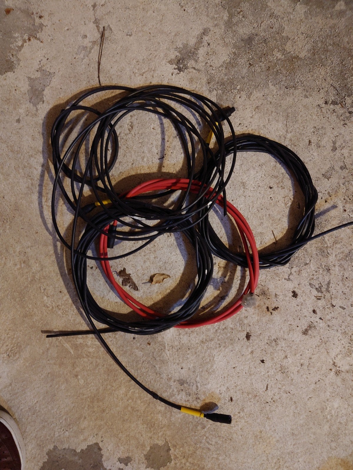 Diverse mc3 kabels diverse lengtes in rood of zwart, Doe-het-zelf en Verbouw, Ophalen, Nieuw, Kabel of Snoer