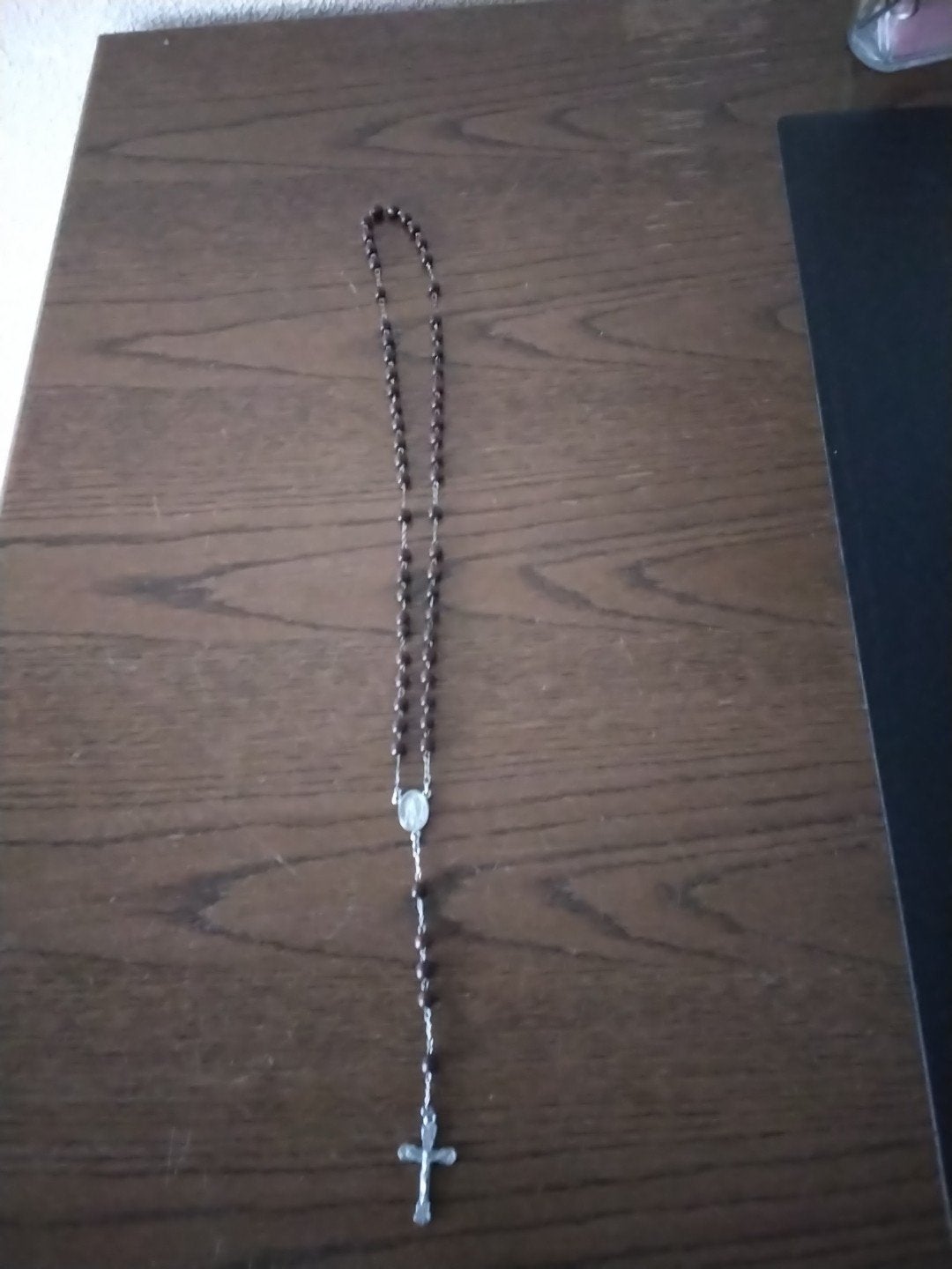 Rozenkrans met Houten kralen en Zilverkleurige Medaillons, Antiek en Kunst, Ophalen of Verzenden