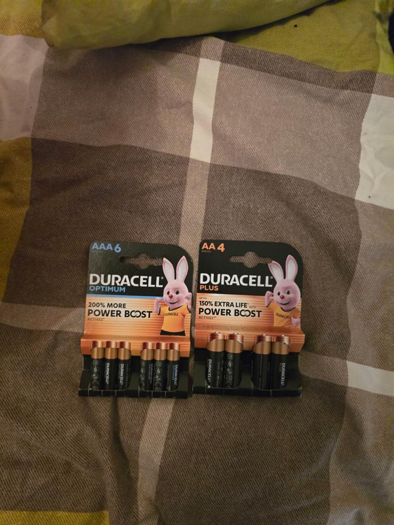 Duracell plus. baterijen.  AAA.+ AA.  1,euro per baterij., Ophalen of Verzenden, Nieuw