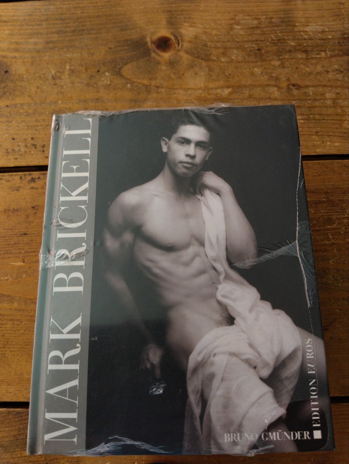 Gay. Mark Brickell - Edition Euros. Nieuw in seal, Ophalen of Verzenden, Nieuw, Mark Brickell, Europa overig