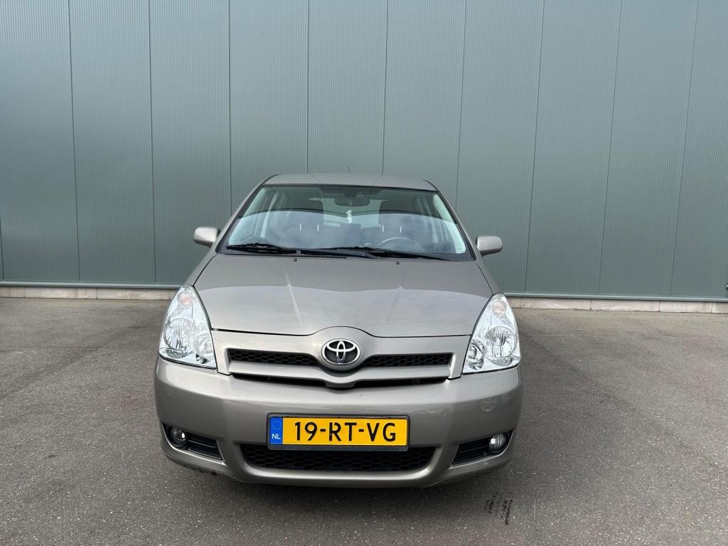 Toyota Corolla Verso 1.6 VVT-i Sol 7p. CLIMA AIRCO | NAVI |, 13 km/l, 450 kg, 7 stoelen, Beige
