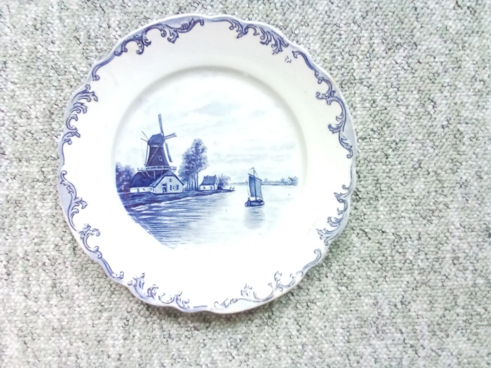 Bordje om aan de muur te hangen, ca 1930.

Diameter 20 cm
ge, Antiek en Kunst, Antiek | Wandborden en Tegels, Ophalen of Verzenden