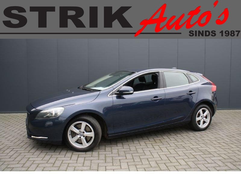 Volvo V40 2.0 D4 EURO 5 Momentum Business - NAVIGATIE - PDC, Voorwielaandrijving, Euro 5, Stof, Gebruikt