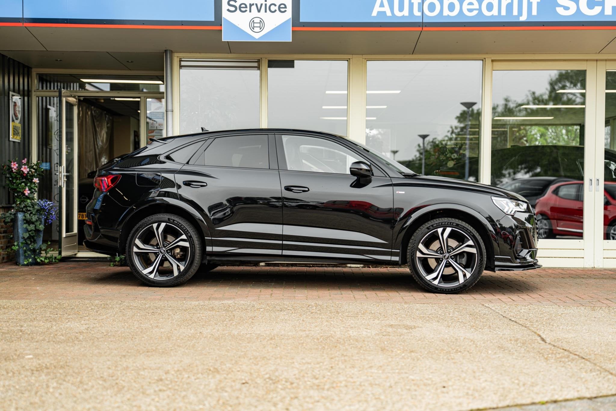 Audi Q3 Sportback 45 TFSI e S Edition Black Edition Maxton p, Auto's, Audi, 12 maanden, Gebruikt, Zwart, Hybride Elektrisch/Benzine