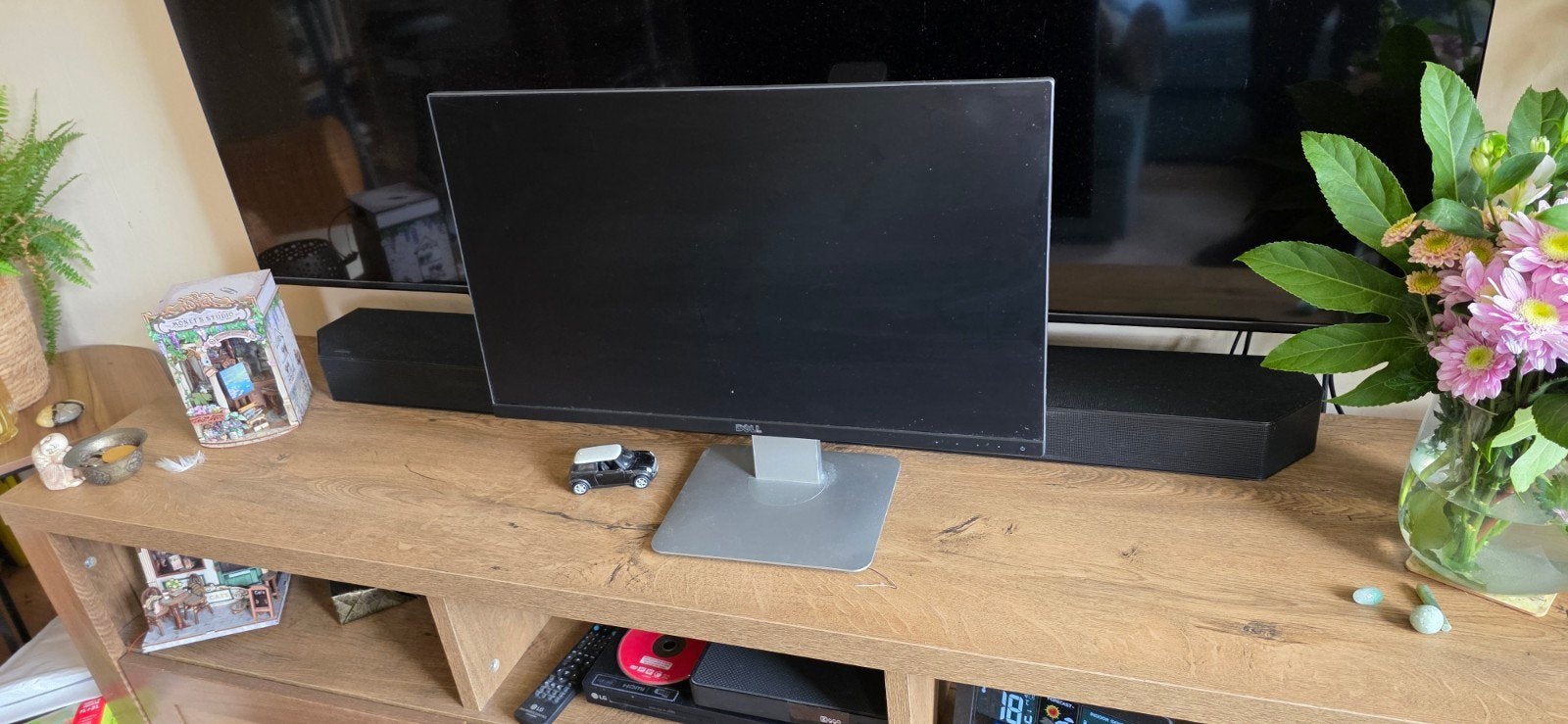 24" Full HD monitor - Dell UltraSharp 2414h nieuwstaat, Computers en Software, Monitoren, IPS, Kantelbaar, Full HD, Ophalen of Verzenden