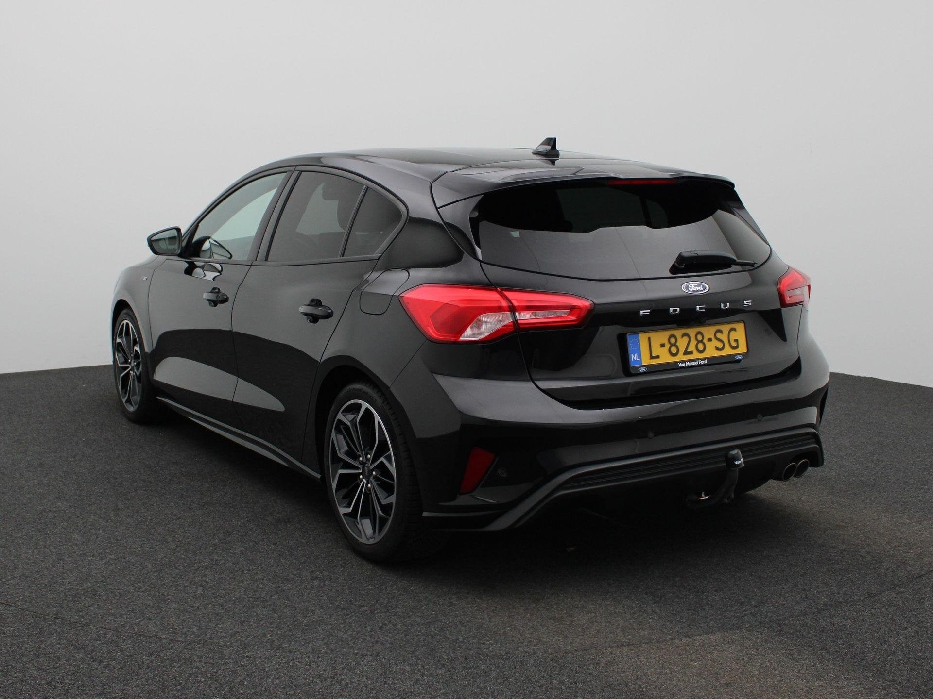 Ford Focus 1.5 EcoBlue ST Line X Business | 18 INCH VELGEN |, 12 maanden, Stof, Gebruikt, 4 cilinders
