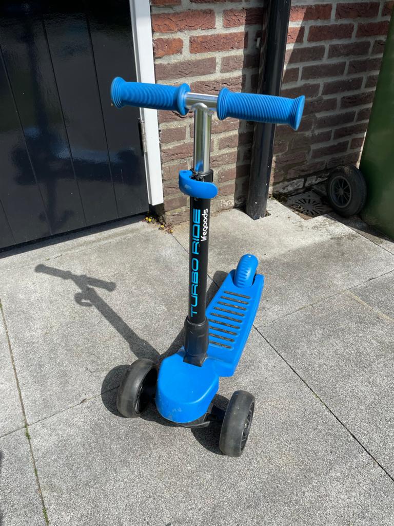 Blauwe Turbo Ride Lifegoods step voor kinderen, Ophalen, Gebruikt, Gewone step