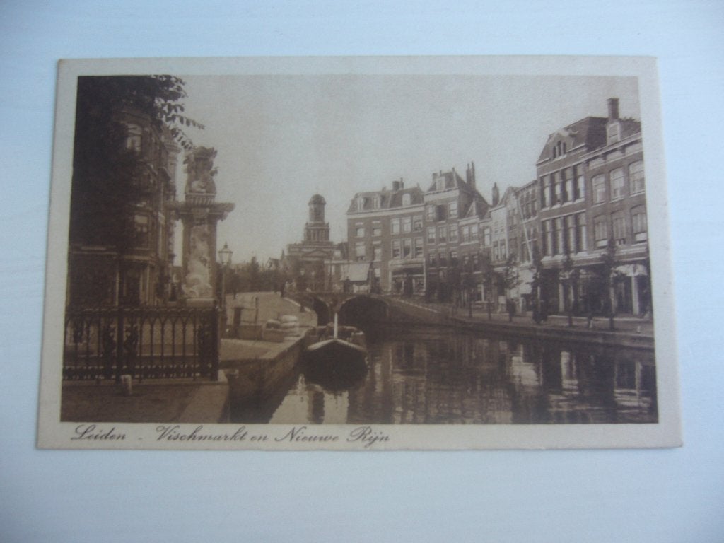 LEIDEN  =  VISCHMARKT EN NIEUWE RIJN   1932, Ophalen of Verzenden, 1920 tot 1940, Gelopen, Zuid-Holland