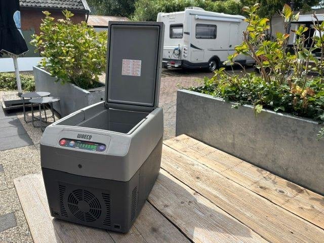 Waeco koelbox grijs kan ook verwarmen koelboxje, Ophalen of Verzenden, Gebruikt, Elektrisch