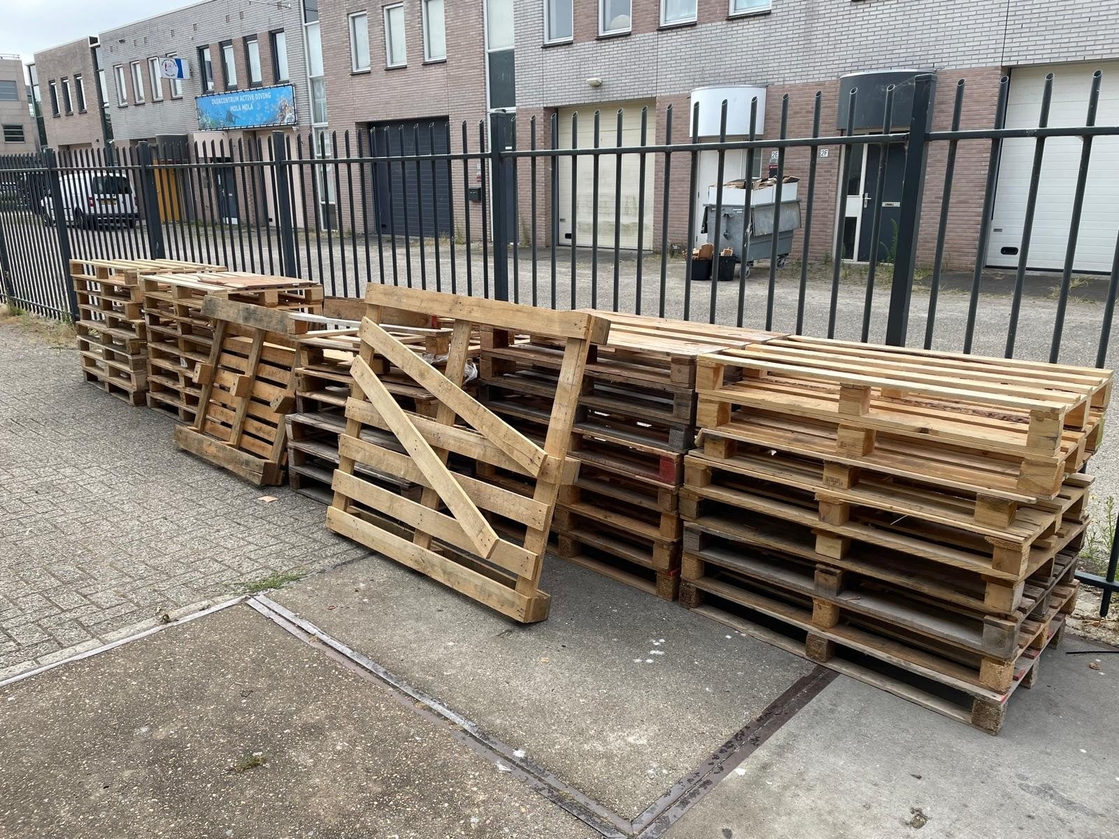Houten pallets, Doe-het-zelf en Verbouw, Hout en Planken, Gebruikt, Pallet, Overige houtsoorten, Minder dan 200 cm, 50 mm of meer