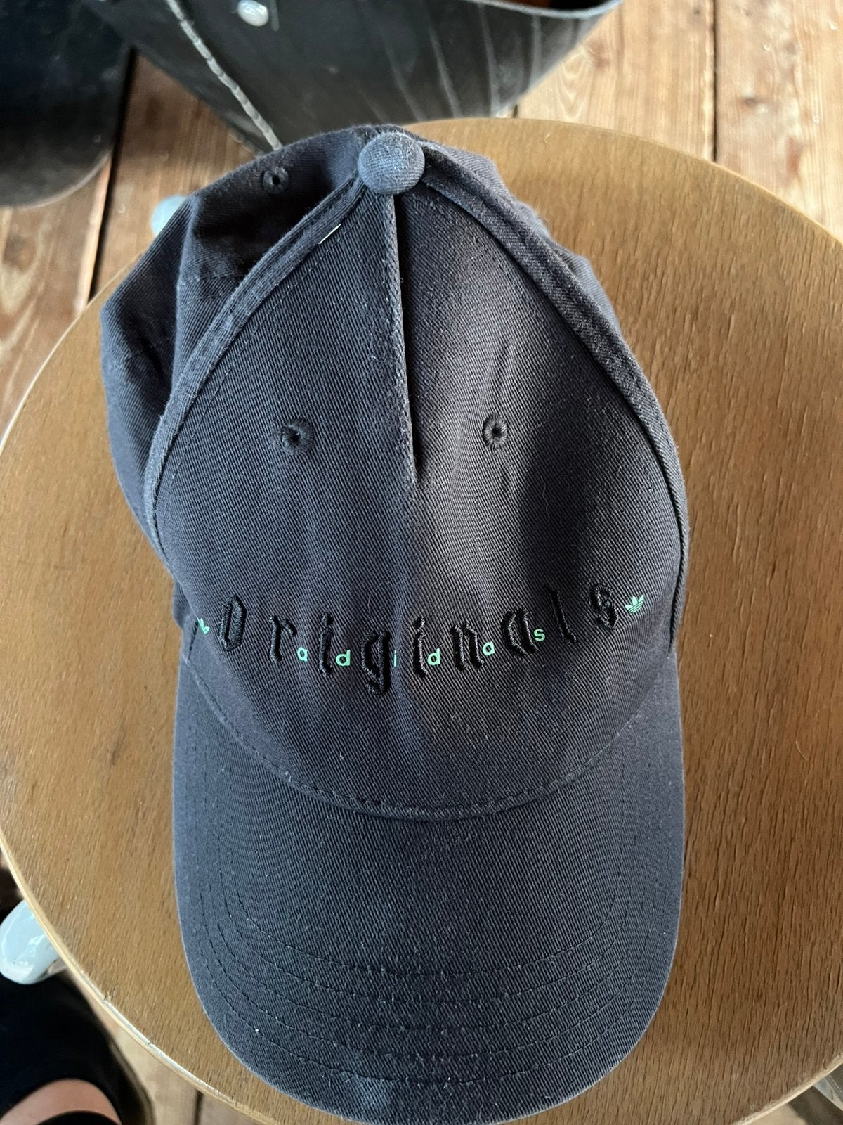 Adidas pet voor €5, Ophalen of Verzenden, Gedragen, Pet