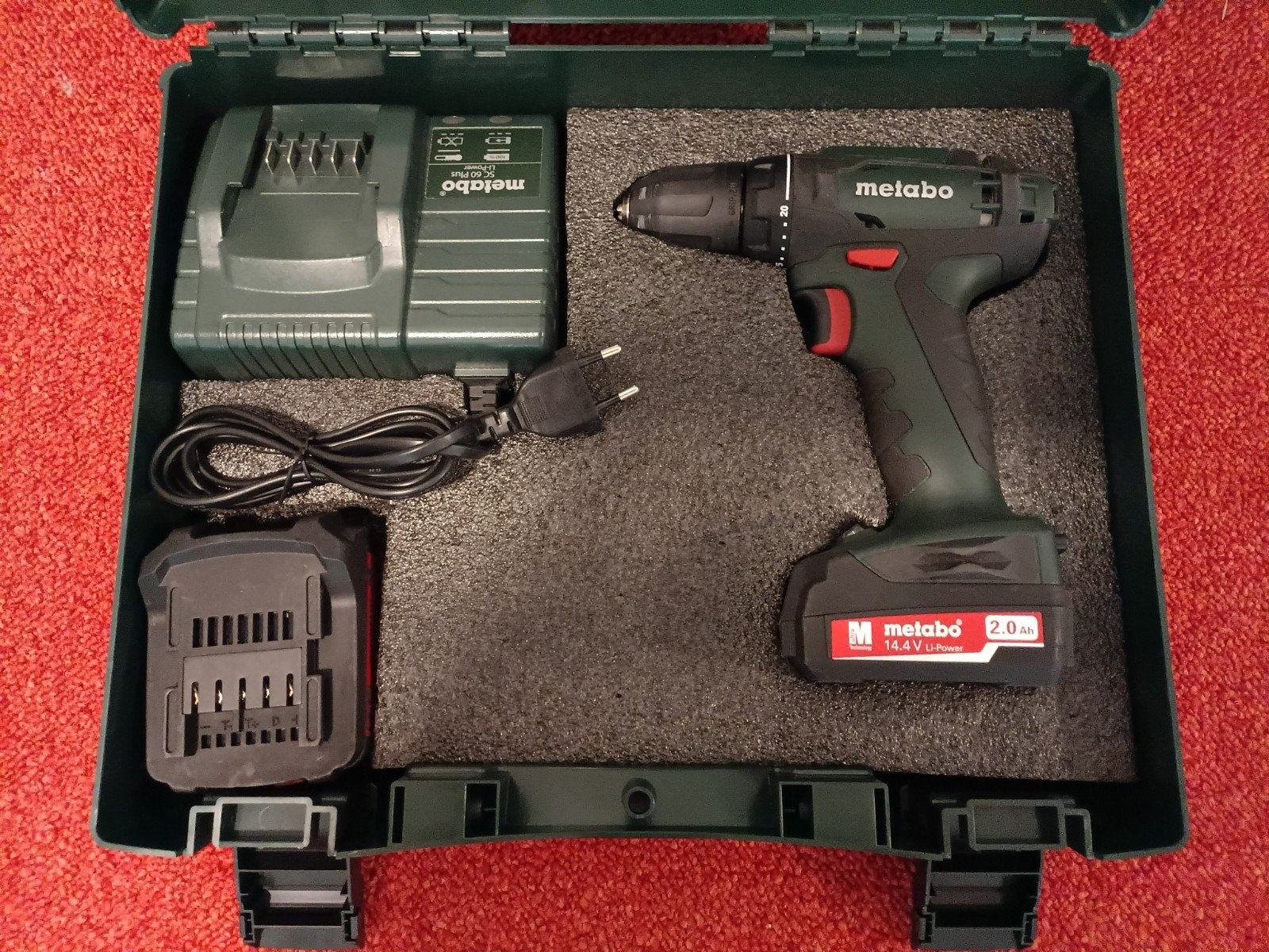 Nette Metabo BS 14.4v, Ophalen, Gebruikt, Boor- en Schroefmachine, Variabele snelheid