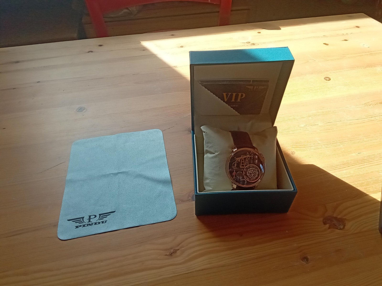heren horloge, Ophalen, Aansteker