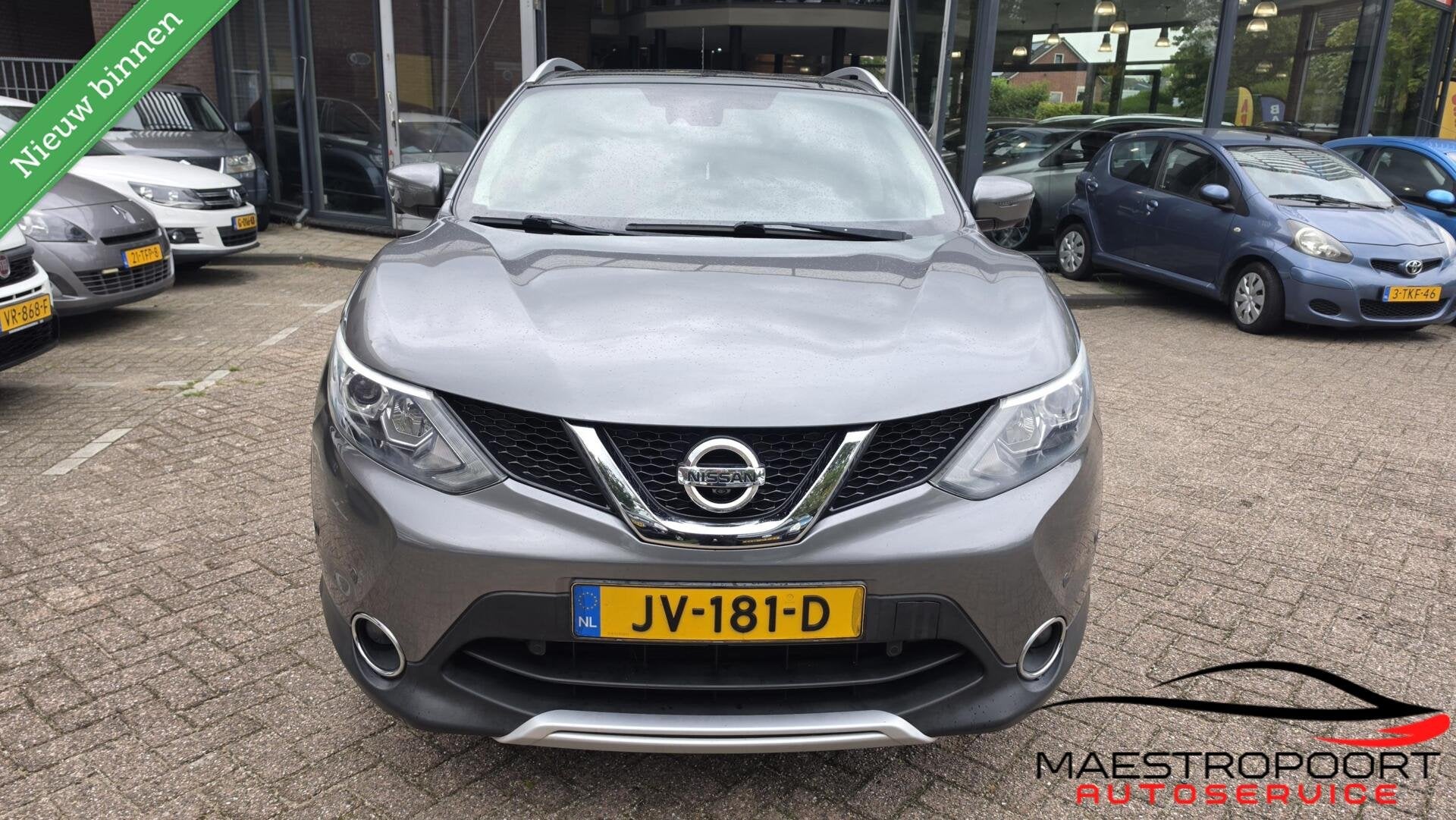 Nissan Qashqai 1.2 Tekna – Panorama – Leer – 360° Cam, Auto's, Voorwielaandrijving, Gebruikt, Euro 6, 4 cilinders