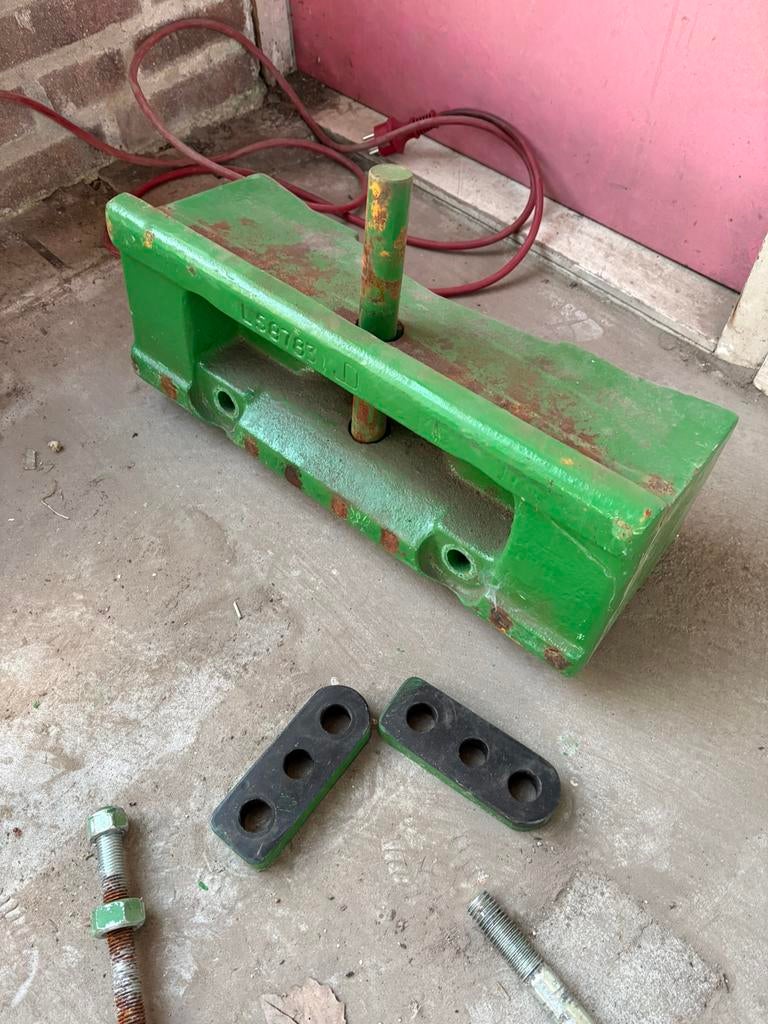 Aangepaste advertentie12x 40kg john deere frontgewichten, Zakelijke goederen, Agrarisch | Onderdelen | Banden, Velgen en Assen