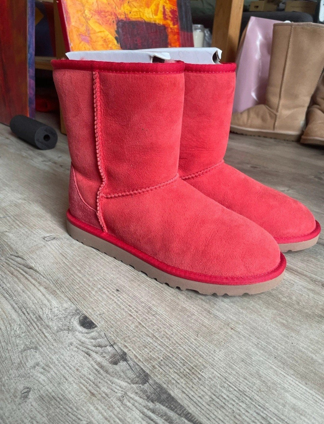 Uggs Short Classic Rood - Nieuw - maat 37, Ophalen of Verzenden, Nieuw, Rood