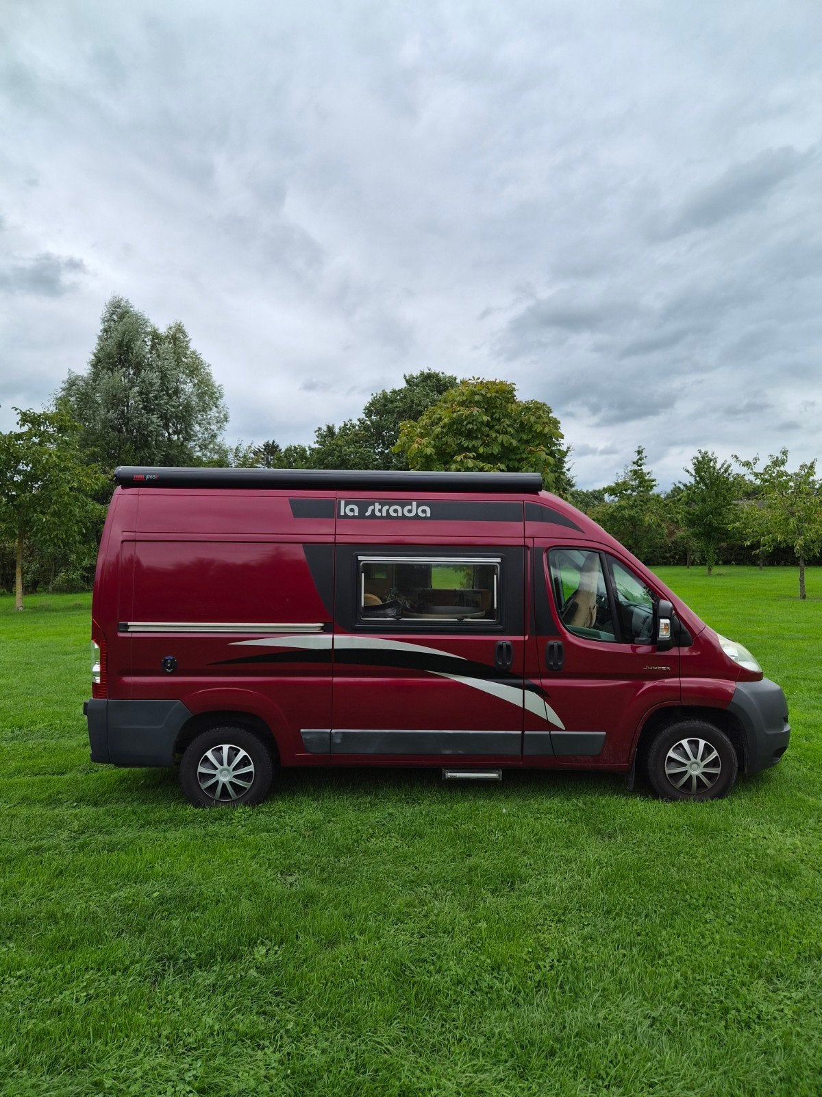possl️❤️5.40 lang️✅️airco🥶cruise️✔️camera📽offgrid🌞topinde, Caravans en Kamperen, Chemisch toilet, Buscamper of Camperbus, Ringverwarming