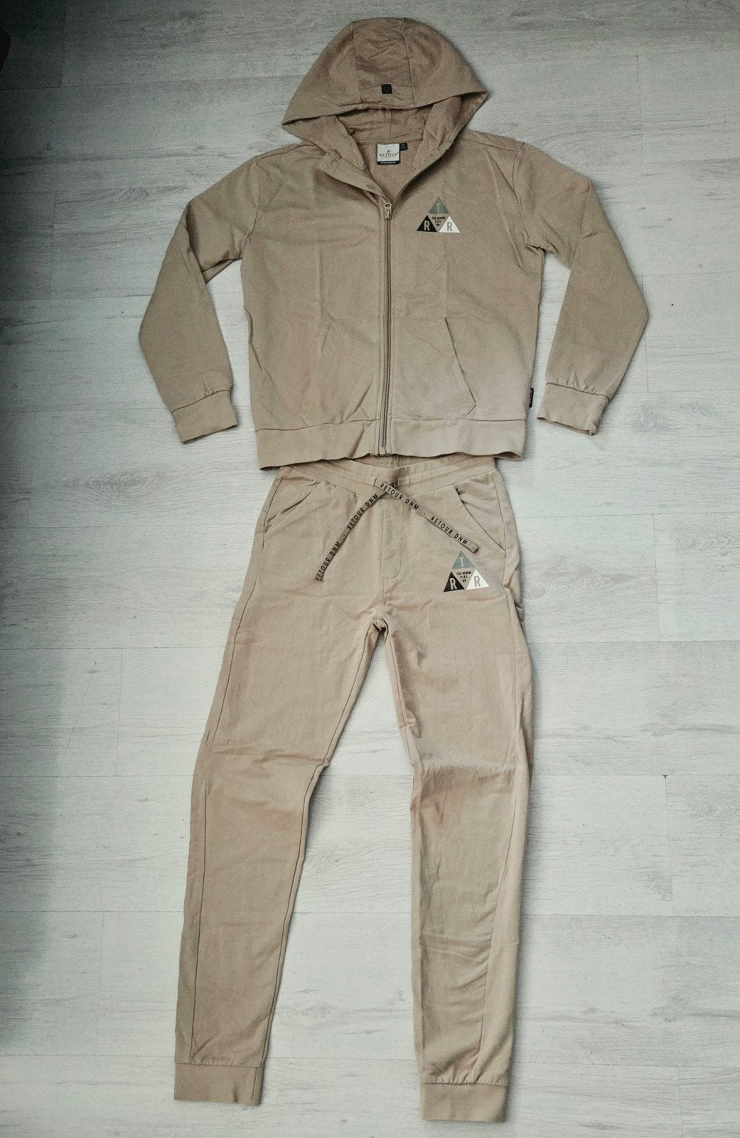 Retour trainingspak set hoodie/vest en broek maat 152, Ophalen of Verzenden, Zo goed als nieuw, Setje, Jongen