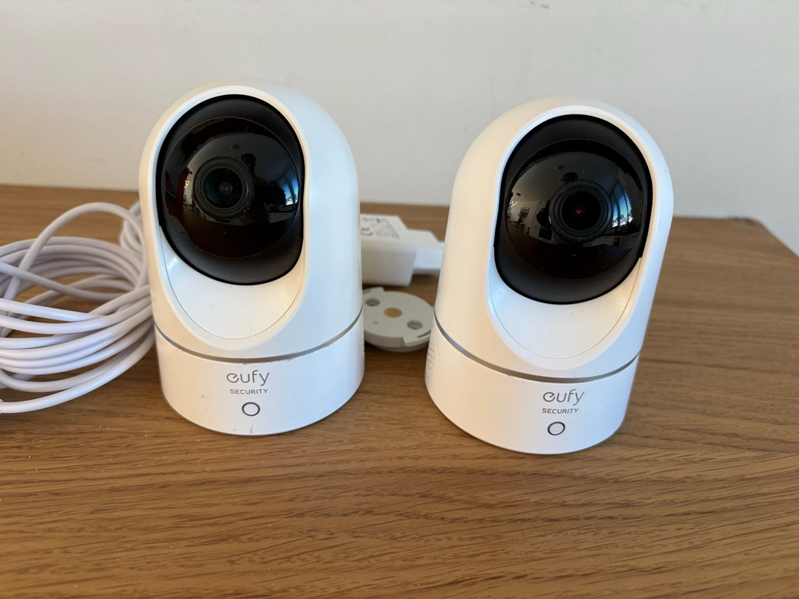 2x Eufy Indoor Cam 2K Pan & Tilt (T8410X), Audio, Tv en Foto, Ophalen, Gebruikt, Binnencamera