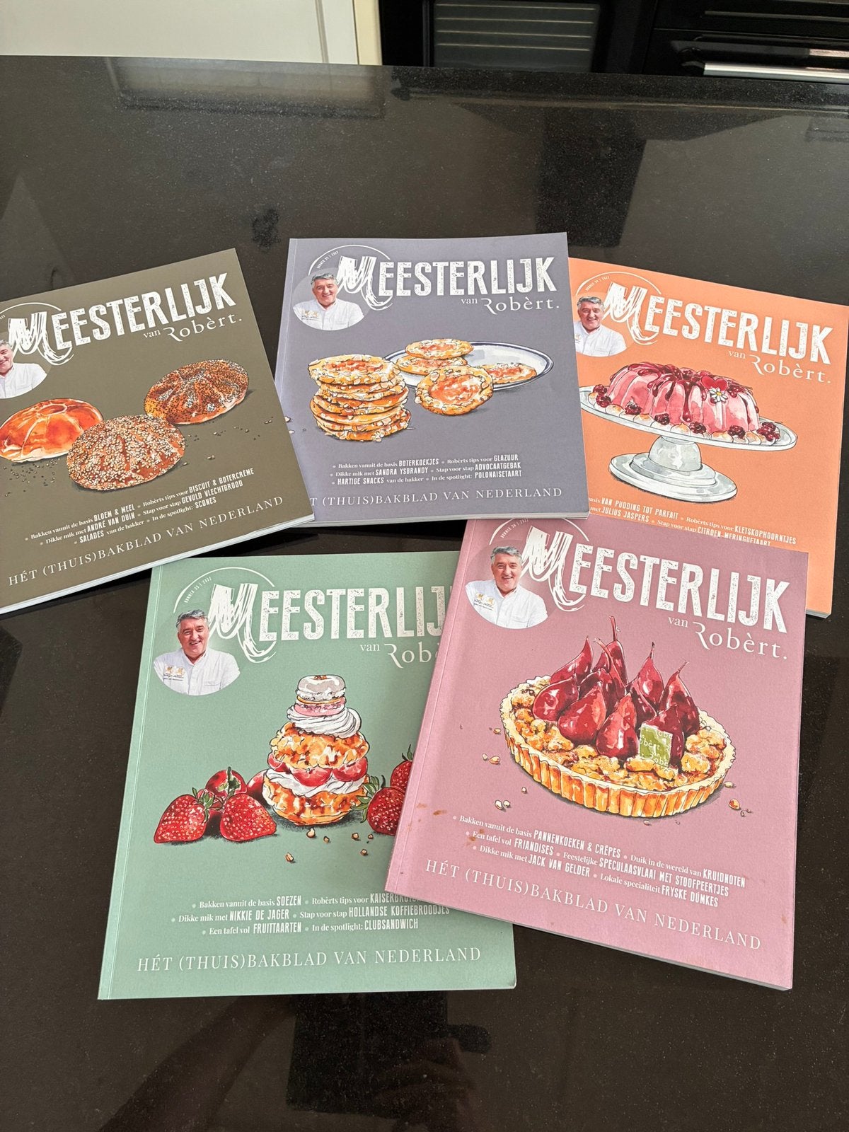 Meesterlijk magazines Robert van Beckhoven 2022, Boeken, Kookboeken, Ophalen of Verzenden, Zo goed als nieuw