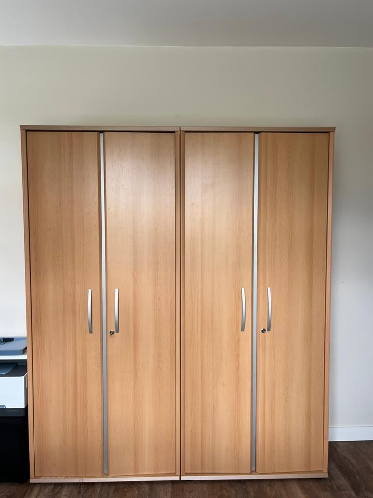 2 afsluitbare boekenkasten, Huis en Inrichting, Kasten | Kledingkasten, Met deur(en), Zo goed als nieuw, 150 tot 200 cm, 25 tot 50 cm