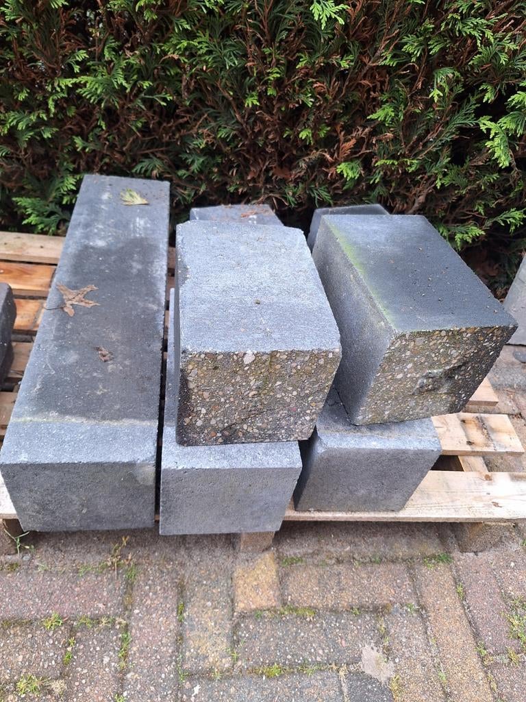 Stapelblokken voor tuin of oprit, Ophalen, Gebruikt, Overige typen, Minder dan 5 m²