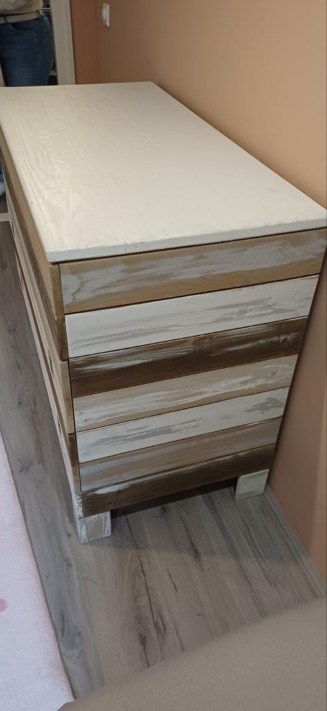Baby commode en ledikant in landelijke stijl, Kinderen en Baby's, Kinderkamer | Commodes en Kasten, Gebruikt, 50 tot 70 cm, Ophalen of Verzenden