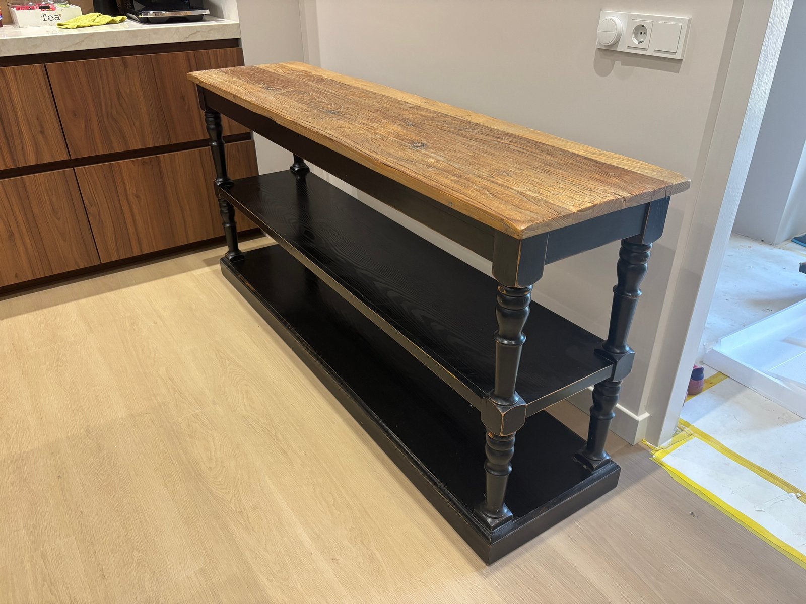 Massief houten dressoir. Blad is van geborsteld eiken., Huis en Inrichting, Tafels | Sidetables, Ophalen, Gebruikt, Rustiek, Eikenhout