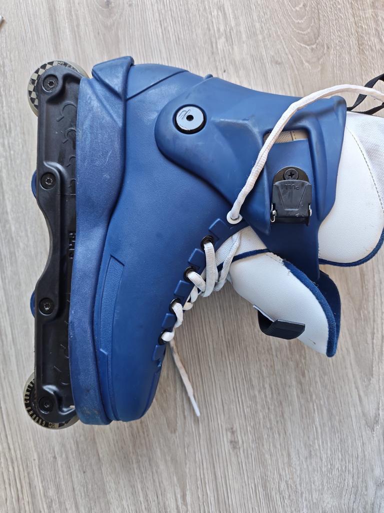 Aggressive Skates Razor - Weinig gebruikt, Sport en Fitness, Ophalen, Gebruikt, Inline skates 4 wielen, Overige merken