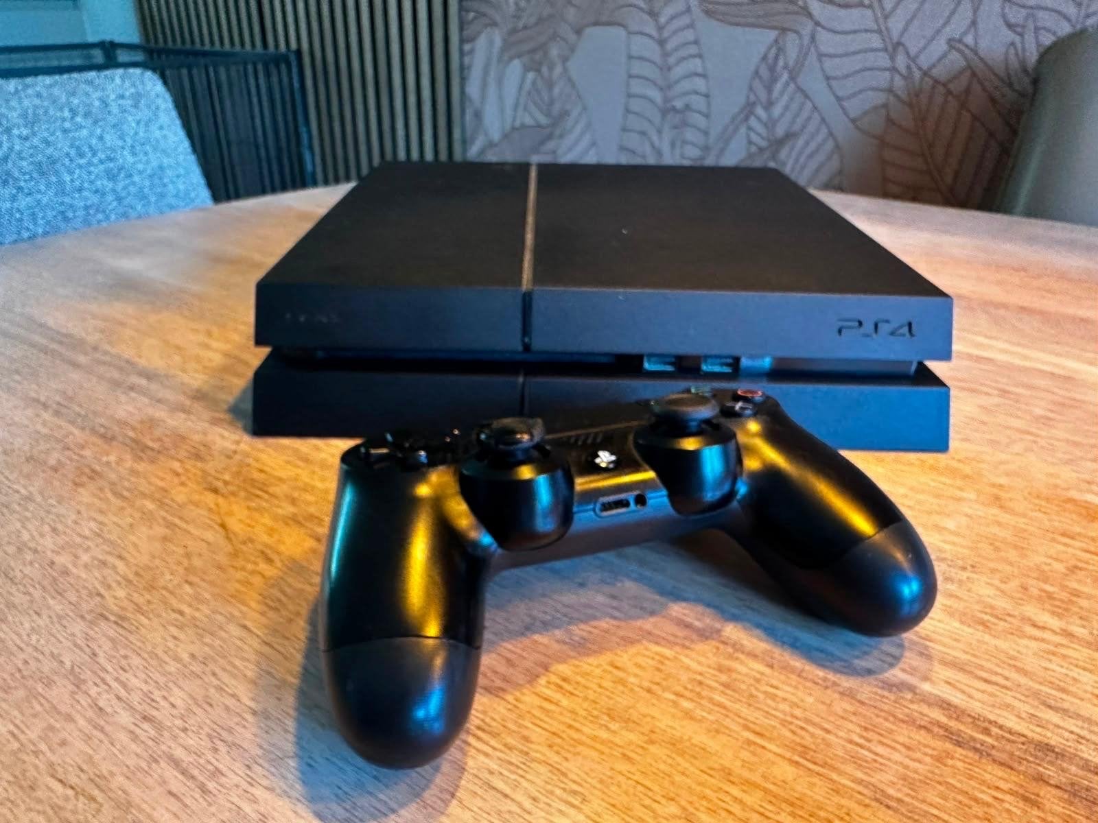 PlayStation 4 met controller en 3 Uncharted spellen, Ophalen, Met 1 controller, Original, Gebruikt