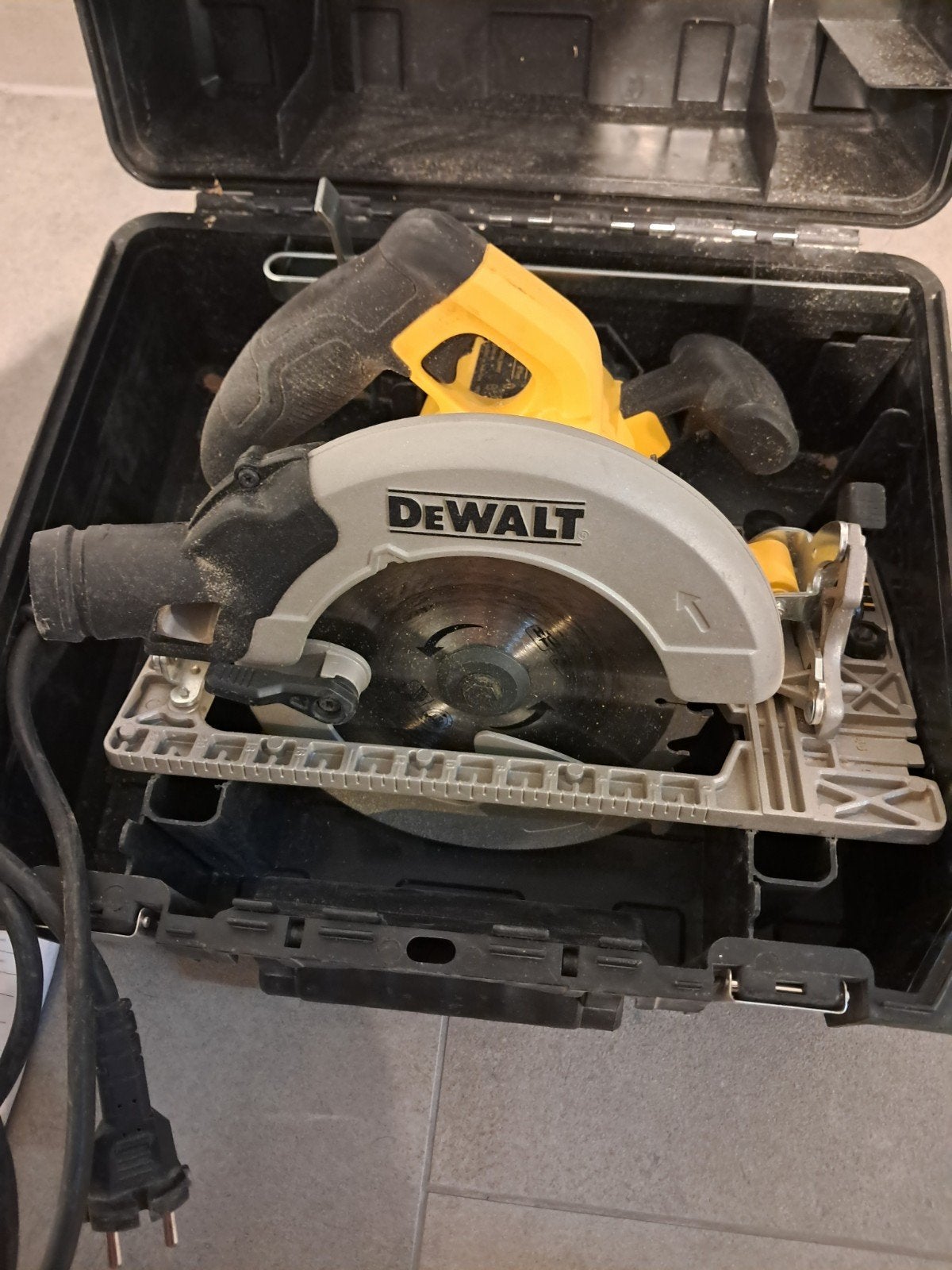 DeWalt  invalzaag met geleiderail, Ophalen, Gebruikt, Invalzaag, DeWalt