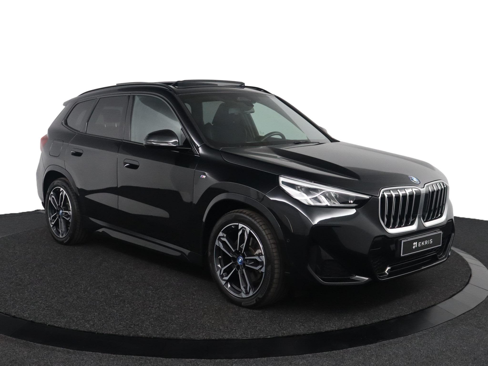 BMW X1 xDrive25e | SOH 96% | M Sportpakket | Panoramadak | H, Auto's, 12 maanden, Stof, Gebruikt, Bedrijf
