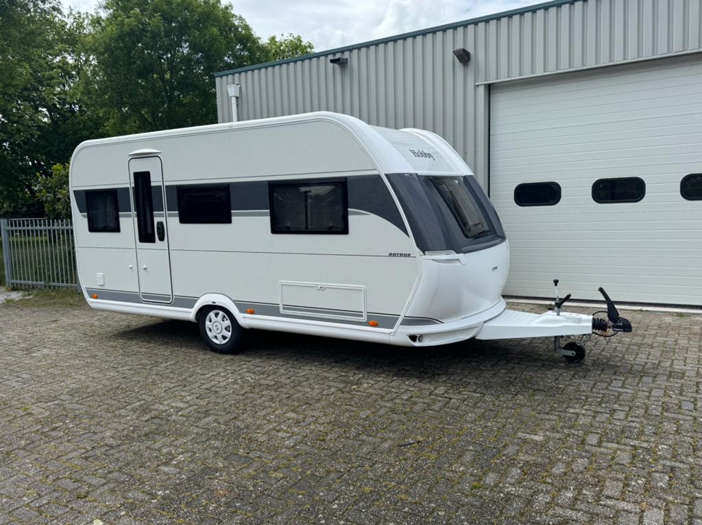 Hobby On Tour 460 DL NIEUWSTAAT!, Caravans en Kamperen, Bedrijf, Treinzit, 5 tot 6 meter, Tot en met 4