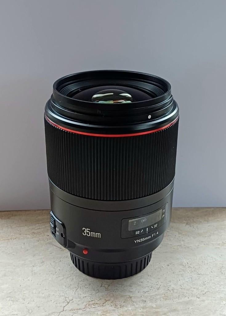Yongnuo 35mm F1.4 Lens EF-S-mount, Audio, Tv en Foto, Fotografie | Lenzen en Objectieven, Ophalen, Zo goed als nieuw