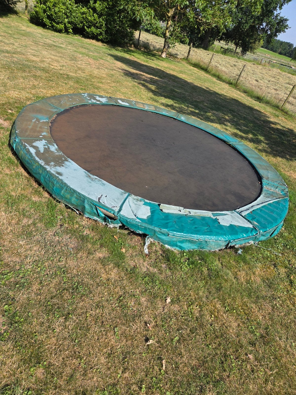 Ingegraven trampoline, diameter 360 cm (nieuwe rand nodig), Ophalen, Gebruikt