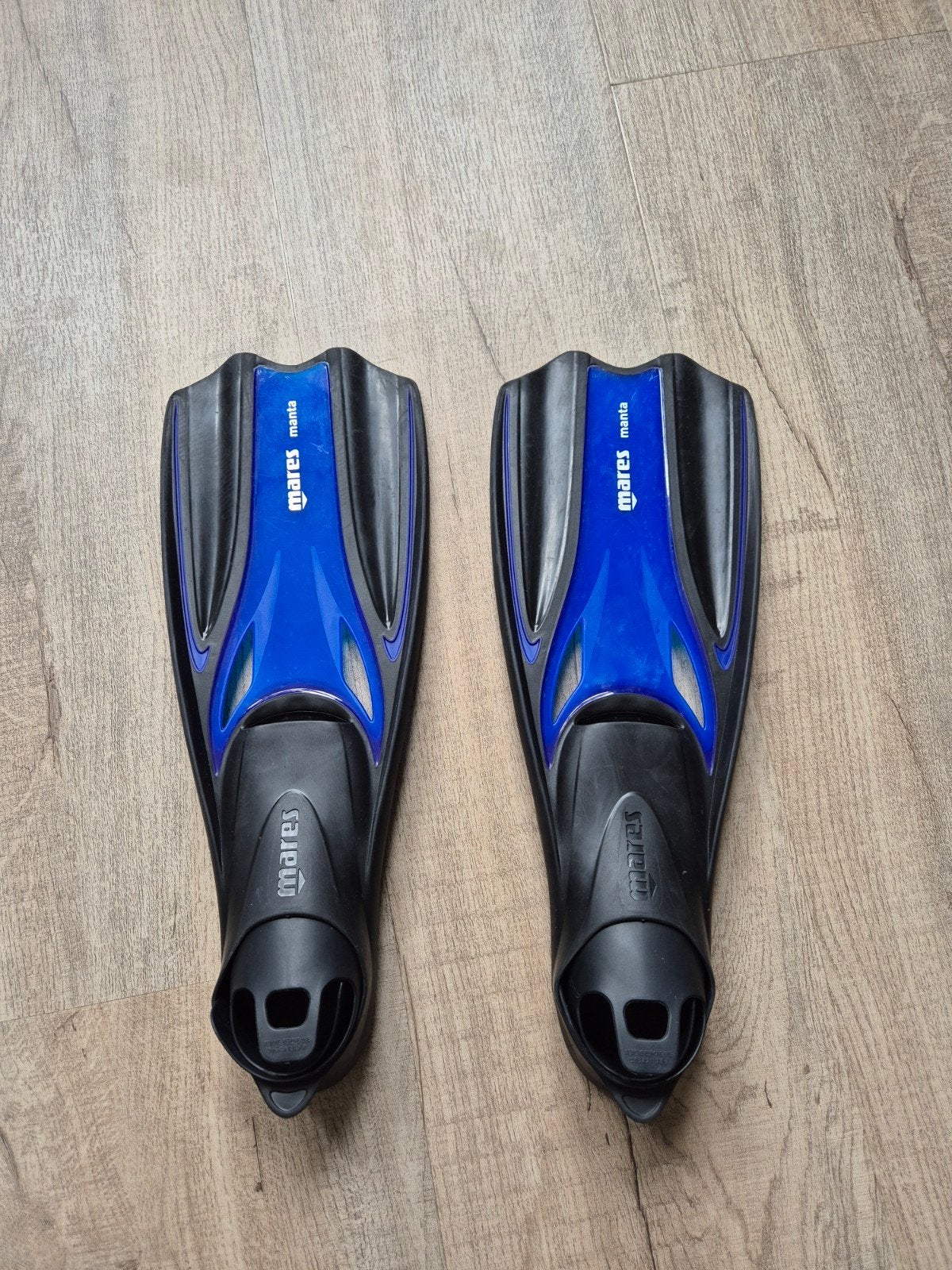 Kind flippers (Mares) maat 31-33, Ophalen, Zo goed als nieuw, Snorkelvinnen