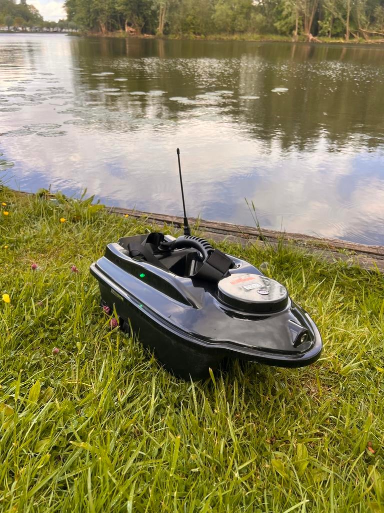 Boatman Actor Pro voerboot + GPS + Fishfinder + Baitspreader, Watersport en Boten, Hengelsport | Karpervissen, Ophalen, Zo goed als nieuw