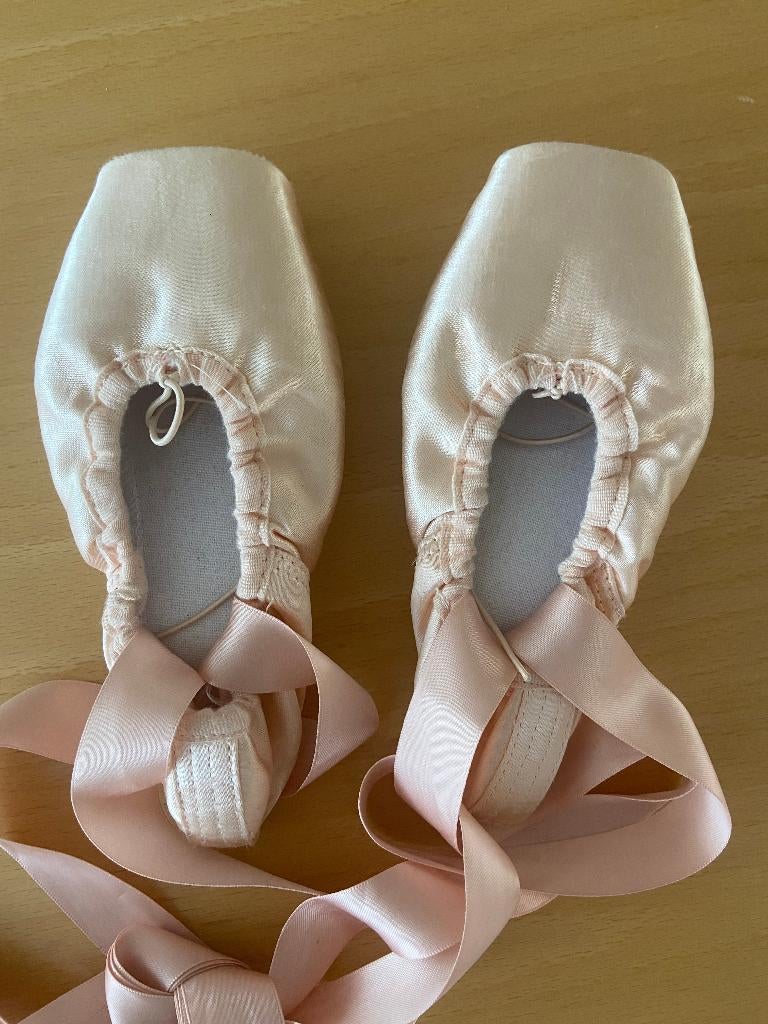 Ballet/dansschoenen (Spitsen) mt 34, Sport en Fitness, Ballet, Ophalen of Verzenden, Gebruikt, Overige typen
