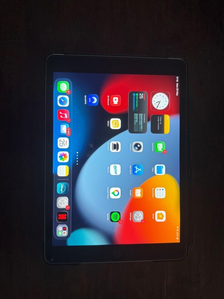 iPad 9th generation 256gb 2021, Computers en Software, Apple iPads, 10 inch, Apple iPad, Ophalen of Verzenden, Zo goed als nieuw