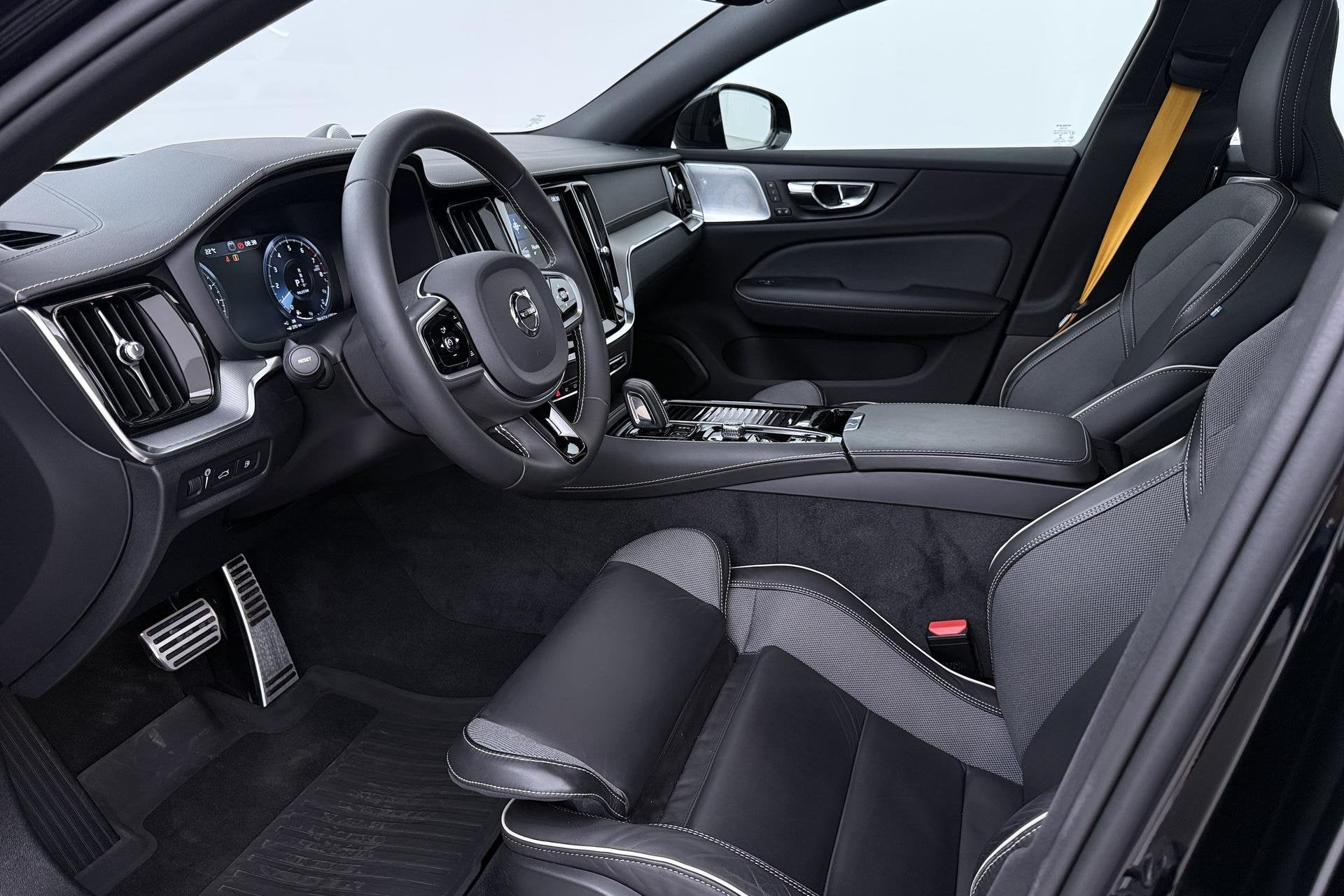 Volvo S60 T8 Twin Engine Polestar Engineered | 33dkm! | ACC, Auto's, Volvo, Gebruikt, Euro 6, S60, Zwart
