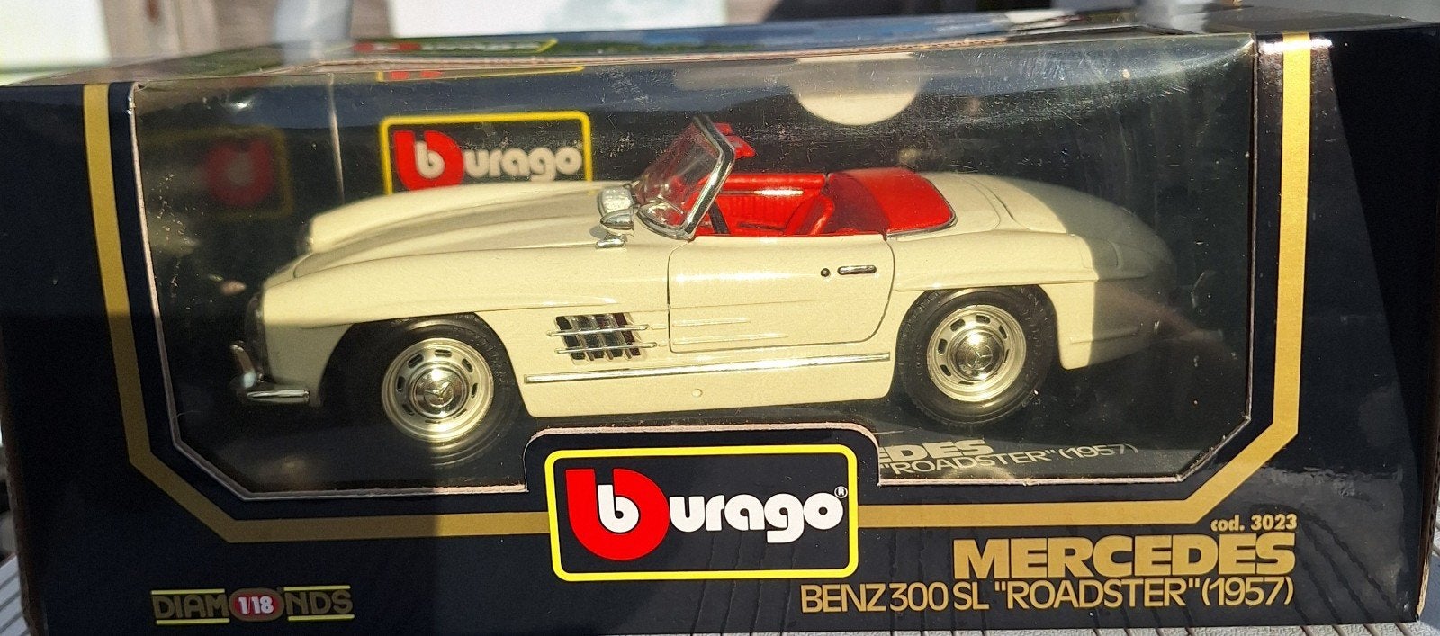 burago mercedes 300sl roadster 1957, Ophalen of Verzenden, Zo goed als nieuw, Auto, Bburago