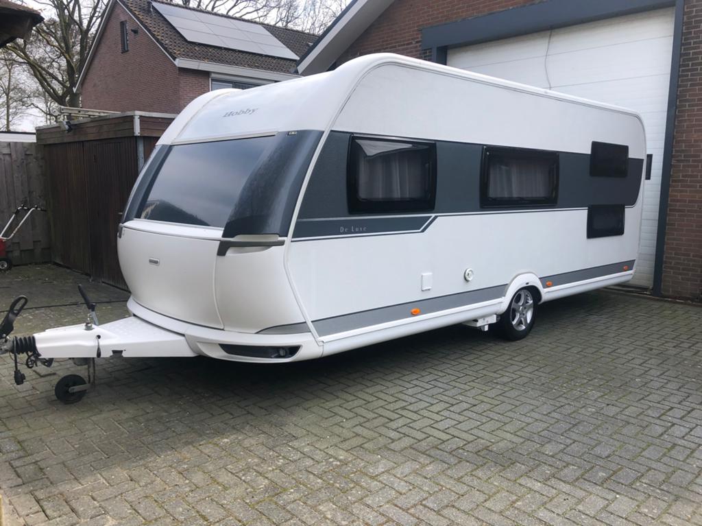 Hobby 545 KMFE Stapelbed Vastbed Mover  6 VERKOCHT, Mover, Rondzit, Hobby, Bedrijf