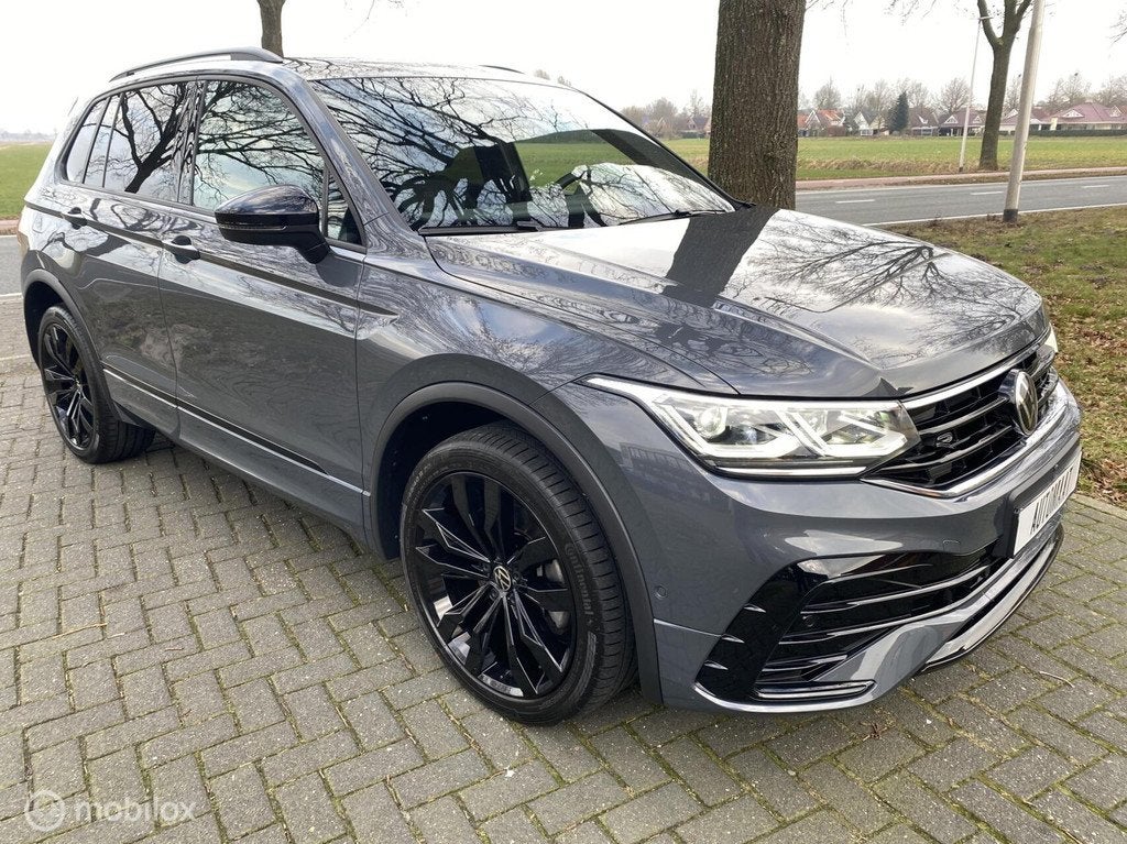 Volkswagen Tiguan 1.4 TSI eHybrid I R-Line I 360 Camera I Bl, 1716 kg, Stof, Zwart, 4 cilinders